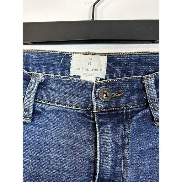 Mutual Weave 29x32 The Straight Leg Medium Dark Wash Women’s Stretch Jeans Denim - Picture 3 of 10